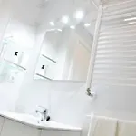 Nuevo Con 3 * Santander