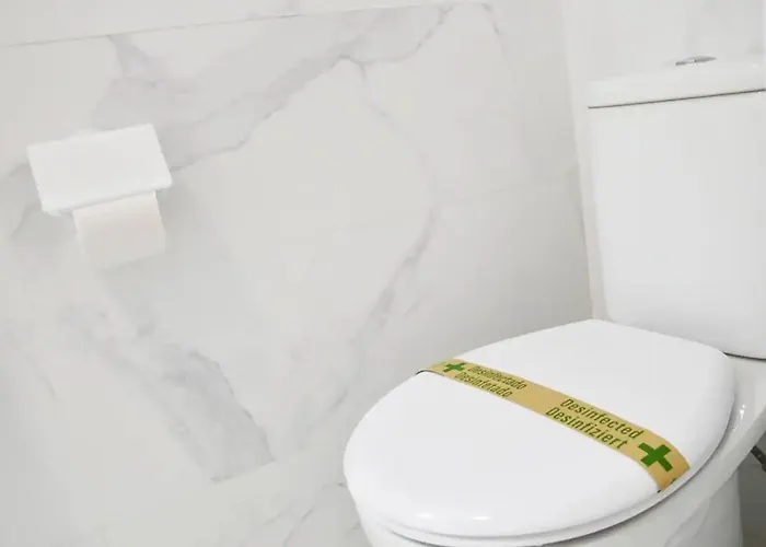 Nuevo Con 3 * Santander